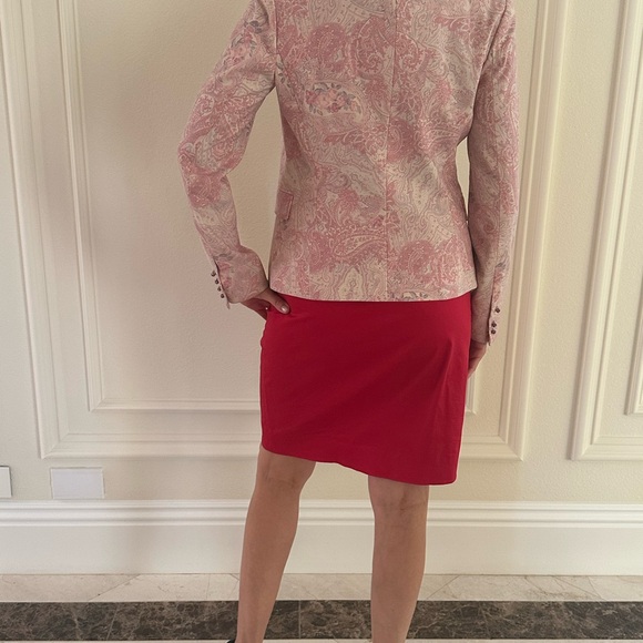 Elie Tahari Pink Paisley Tailored Blazer – Elegant Designer Jacket (Size 4) - Picture 8 of 16